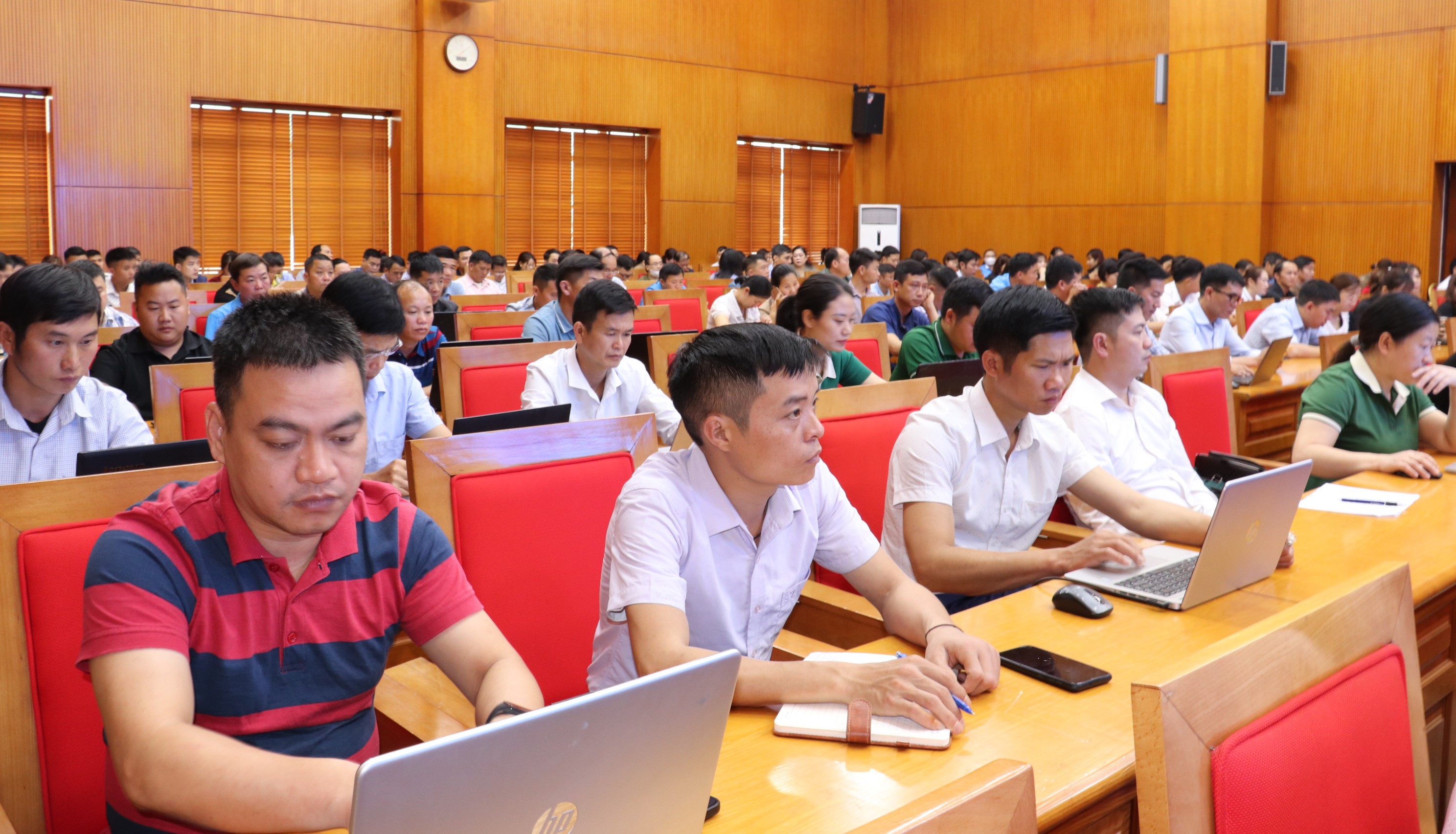 Sở Thông tin và Truyền thông Hà Giang tổ chức bồi dưỡng kiến thức, kỹ năng thông tin, tuyên truyền cho cán bộ làm công tác thông tin cơ sở